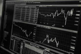 Los Mejores Fondos Indexados y ETFs para Invertir en el S&P 500: Comparativa de Comisiones (2026)